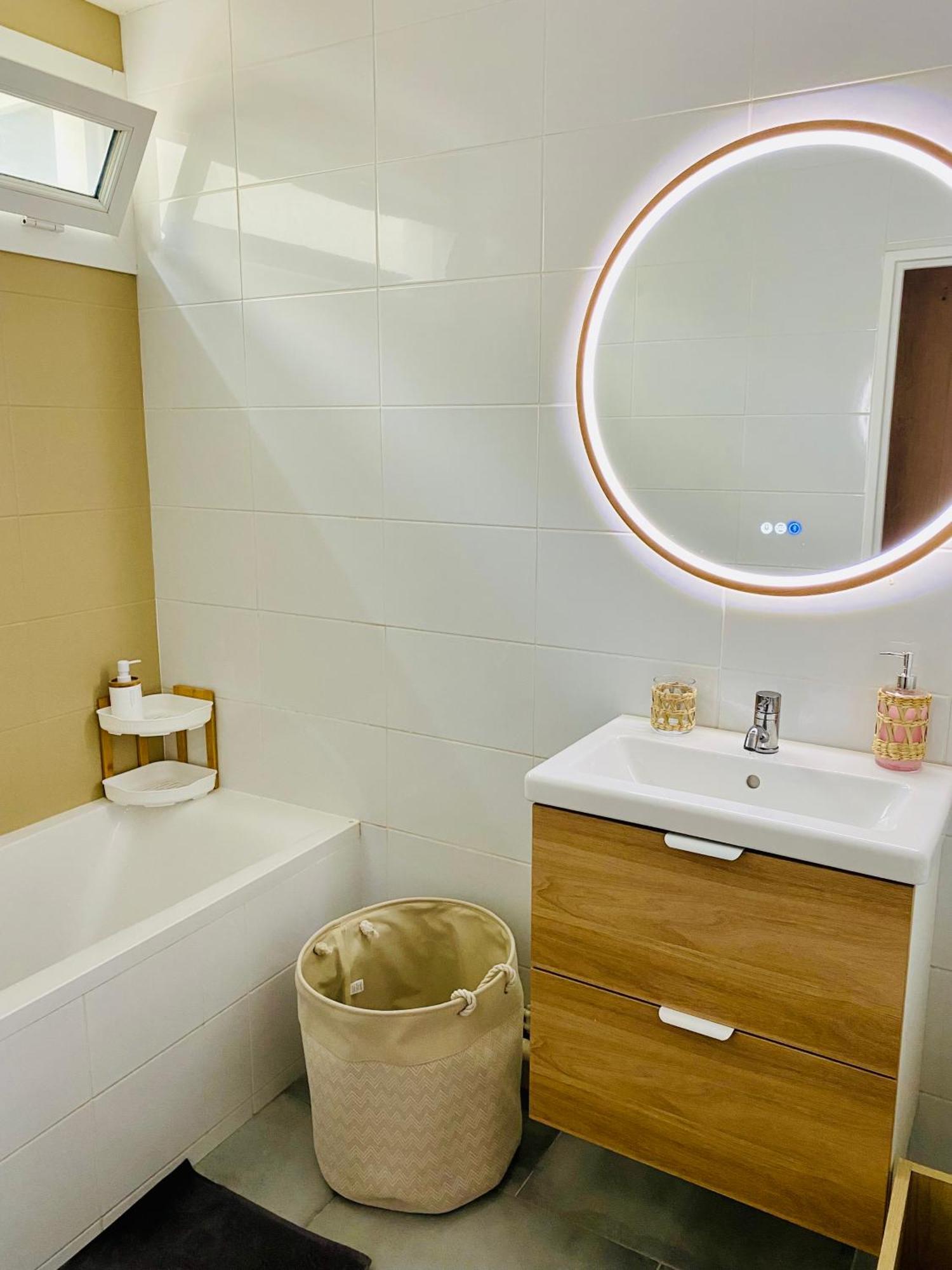 Fridhome Jacuzzi Parking Wifi Fibre 2Min Tram 布鲁日 外观 照片